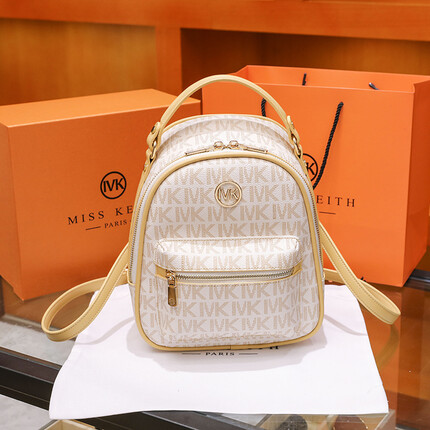 摩登密码双肩包女新款背包女包旅行女士包包书包 白色