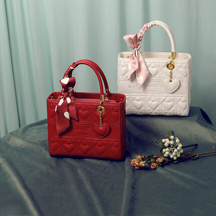 NU纽芝兰戴妃女士手提包包女包大容量红色新娘结婚女包包百搭斜挎女款婚包