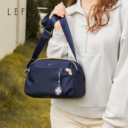 莱夫女士斜挎包时尚枕头包轻便百搭休闲逛街单肩包实用生日礼物