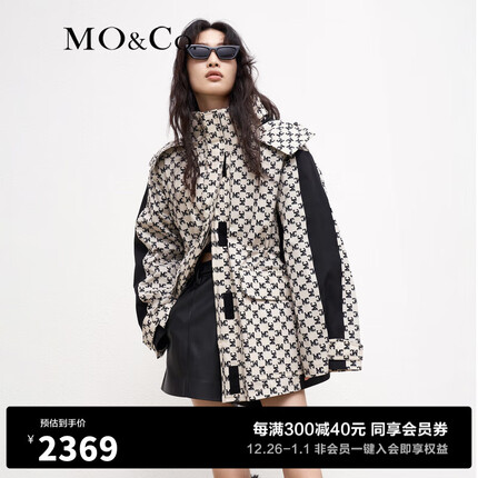 MO&Co.冬季户外机能风MC老花派克式羽绒服外套MBB4EIN028 白底黑字-第2批 S/160
