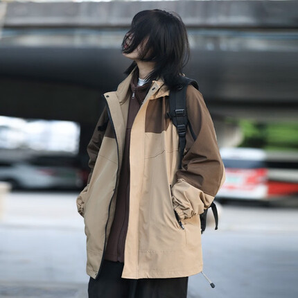 jerrie mock是什么档次的牌子？jerrie mock冲锋衣怎么样？