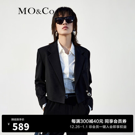 MO&Co.春季爱心钻饰扣短款宽肩西装外套MBB1BLAT09摩安珂 黑色 S/160