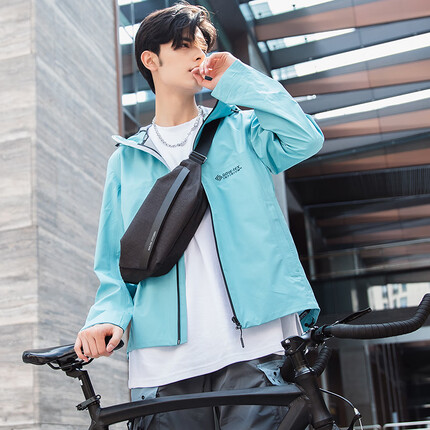 马可·莱登磁吸斜挎包男士包包时尚潮流胸包机车单肩包骑行腰包MR8331典雅黑