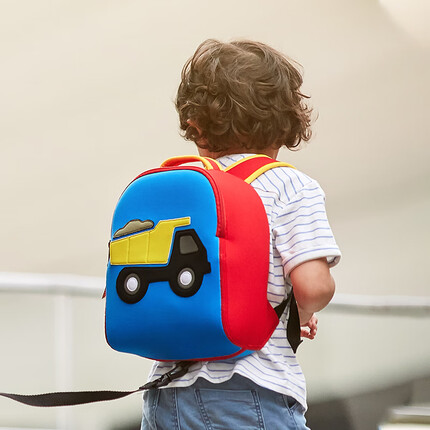 瓦拉包儿童背包户外出游双肩包轻便减负幼儿园书包男女宝宝婴防走失书包 卡车