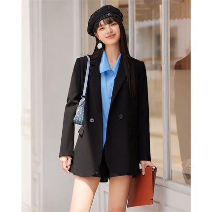 爱依服女装是品牌吗怎么样？爱依服西装外套怎么样好看吗？