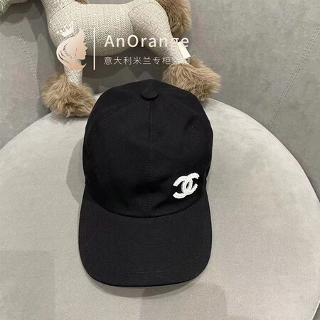 香奈儿（Chanel）男女同款刺绣白色双C logo 黑色鸭...
