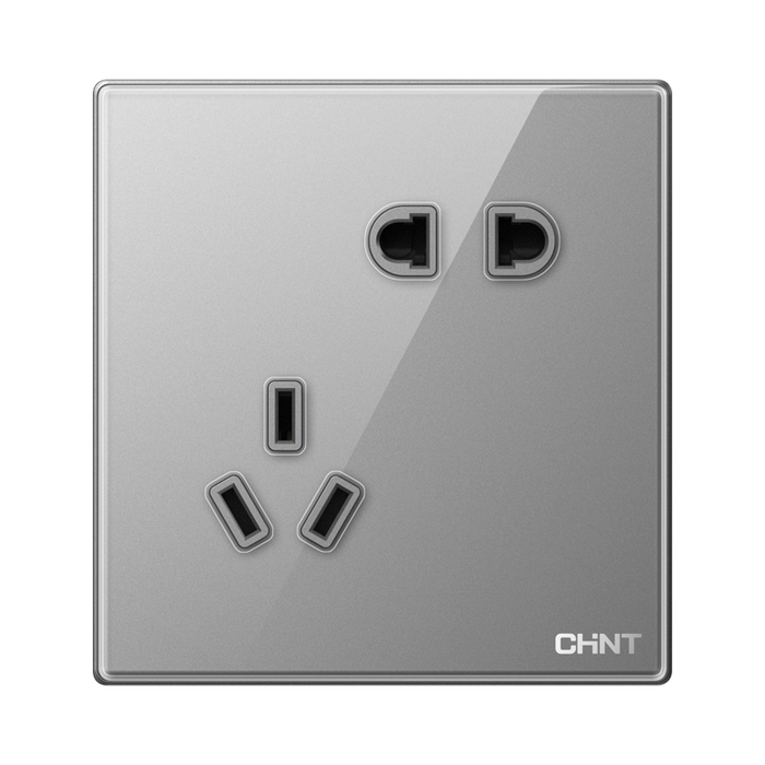 2025年插座怎么选？这7款防雷防短路，家里安全用电更放心