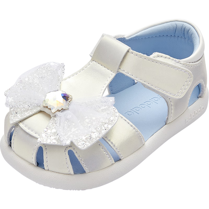 2025年婴儿鞋哪个好?这3款舒适透气,家长们都在推荐,给宝宝最好的呵护