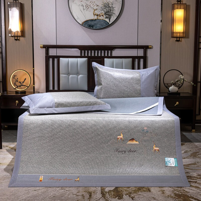 伊伊爱 艾草玻尼藤席三件套 一鹿有你-灰 150*200cm/XZ0AN02200005