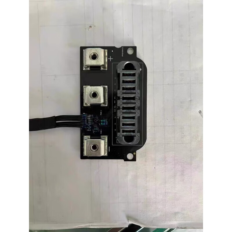 DJI大疆 经纬 Matrice 300 系列无人机 电池接口板组件