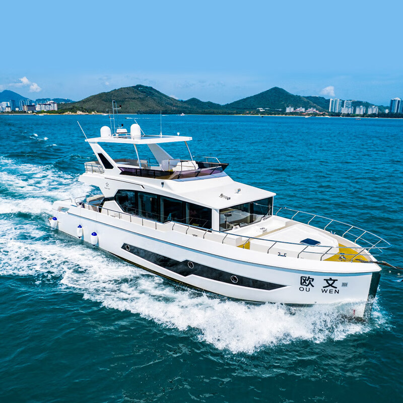 三亚豪华游艇出海一日游丨散拼丨包船丨赠摩托艇体验浮潜海钓