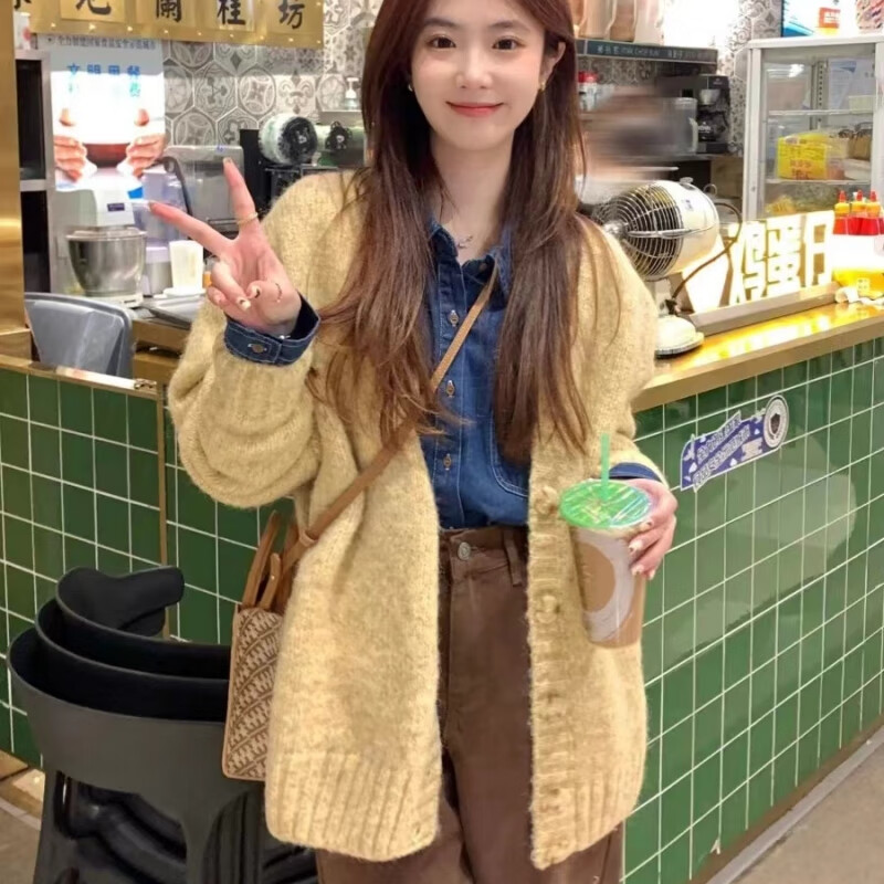 卫衣女秋冬新款黄色浣熊绒宽松慵懒风温柔软糯奶呼呼毛衣开衫 黄色针织衫
