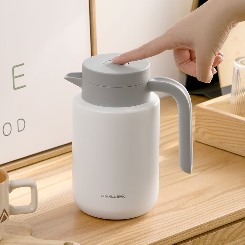茶花（CHAHUA） 茶花保温水壶家用大容量便携热水壶学生热水瓶保温水瓶不锈钢 【1.7L】白色