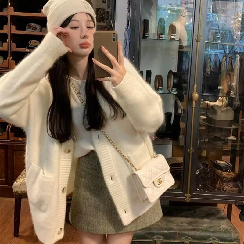 卫衣女白色软糯奶呼呼慵懒风羊驼绒针织开衫毛衣秋冬外穿