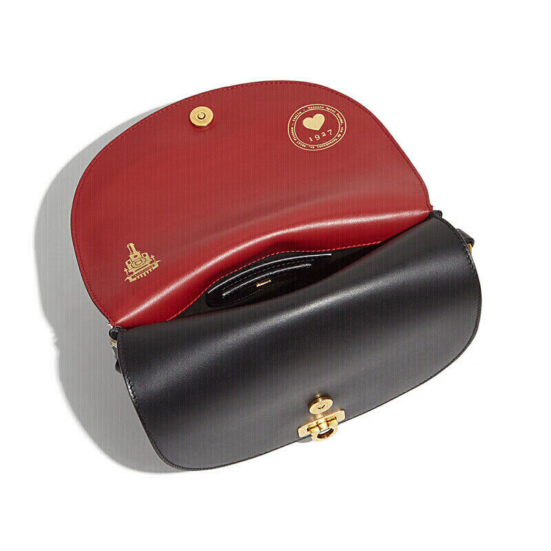 Salvatore Ferragamo 菲拉格慕 GANCINI 小号女式牛皮斜挎包 0726579 ￥3984（需200元定金）官网￥8300