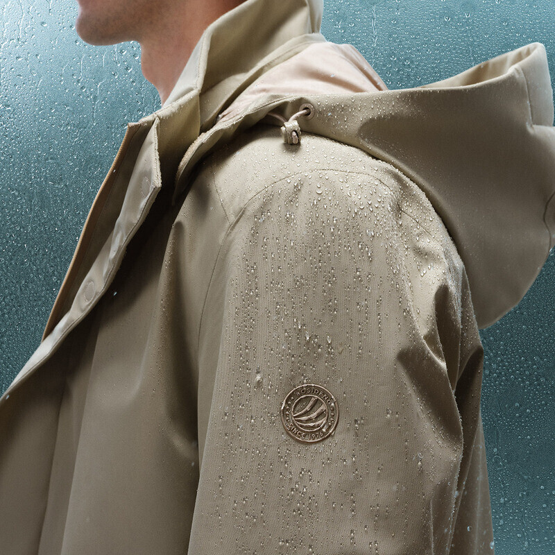 Bosideng 波司登 Gore-Tex 防风防水 鹅绒 男式羽绒风衣外套 B20514271 双重优惠折后¥799