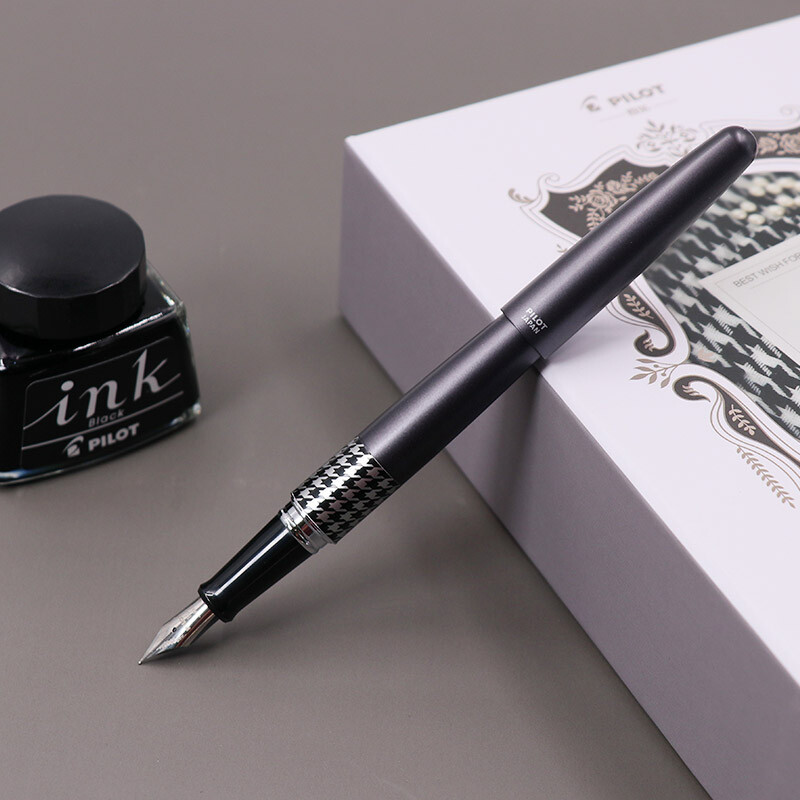日本百乐pilot88g宫廷风钢笔礼盒装f尖商务签字笔练字送礼钢笔墨水