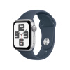 Apple Watch SE (GPS)；40 毫米银色铝金属表壳；风暴蓝色运动型表带 - S/M 活动专享