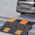 寻程 斜坡垫橡胶台阶路沿汽车上坡减速带三角垫 黄色条纹100*25*6 单位：个