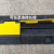 减速带线槽橡胶PVC电线电缆保护槽室内户外舞台地面过线桥盖线板 黄色一槽带螺丝孔(槽径25*15mm 适合行人通行