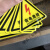 警示贴 三角形 安全标识牌 当心触电 贴纸 警示牌标识牌 当心触电黑色 8x8cm