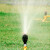 蜂小吉 园林喷头浇水神器360度自动旋转洒水器喷头旋转浇地绿化草坪灌溉 地插塑料摇臂旋转洒水器