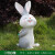 户外花园摆件仿真卡通兔子动物雕塑园林幼儿园庭院小区草坪装饰品 背花兔子白色 -(送货上门)