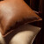 元易乐（yuanyile）轻奢美式仿皮沙发抱枕靠垫科技布仿真皮感抱枕客厅软牛皮靠枕 焦糖棕 45x45cm[枕套]