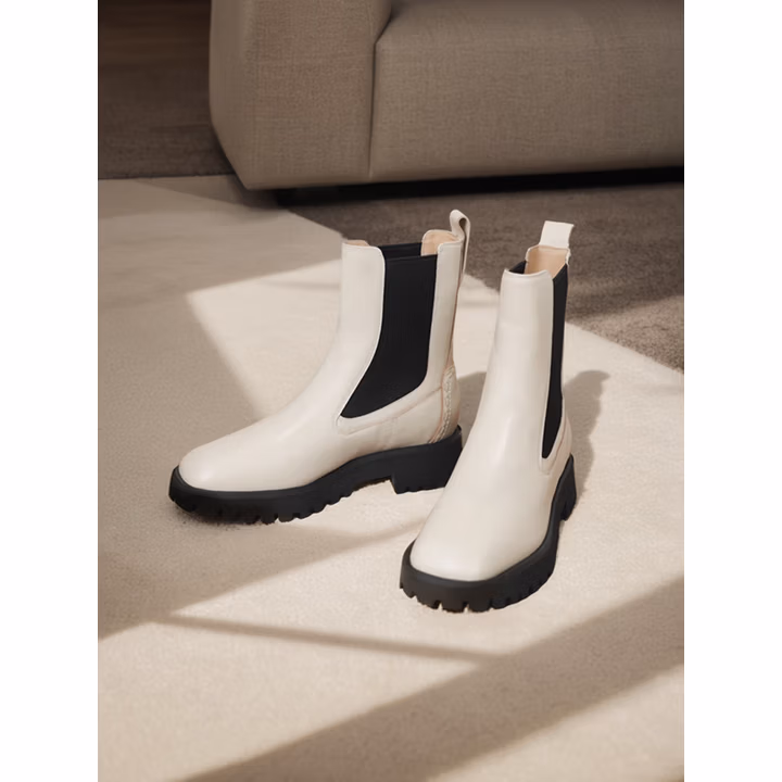 Clarks 其乐 StaysoRise 潮思系列 真皮 女式切尔西短靴 Plus会员折后￥329 两色可选