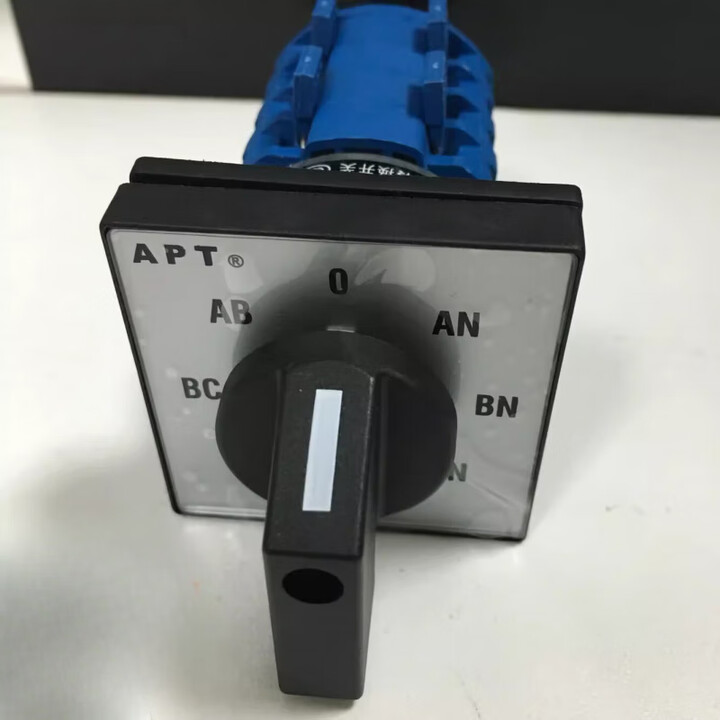 西门子APT LW39 万能转换开关 LW39-16B-YH22/3丨10080