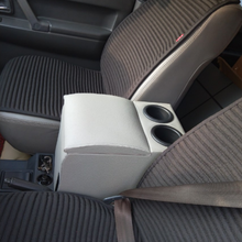 长丰猎豹奇兵黑金刚扶手箱飞腾帕杰罗V31V32扶手箱免打孔改装配件 双水杯款灰色