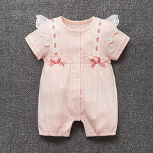 婴儿短袖连体衣服夏装女宝宝蕾丝满月公主服哈衣新生儿夏季3个月5 粉底小蝴蝶结拼接短爬 59cm