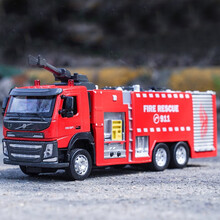 彩珀成真合金车模1:50沃尔沃高压水枪消防车仿真汽车模型声光儿童玩具男孩玩具汽车88380