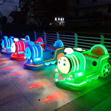 夜市广场儿童游乐彩灯碰碰车玩具车商场出租碰碰车户外公园电动摆摊定时玩具车 托马斯