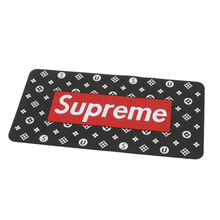 汽车防滑垫车载车用摆件香水手机垫子个性不沾车内仪表台置物垫耐高温  花底黑色款