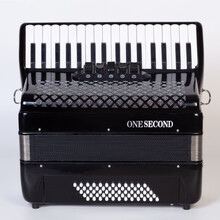 一秒（ONESECOND）德国音簧手风琴成人儿童考级演奏初学60\/96\/120BS 型号ZW633-60贝斯黑色