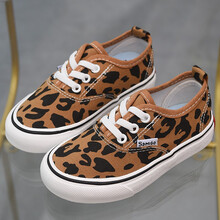 卜丁儿童帆布鞋豹纹一脚蹬男童布鞋女童鞋2021春秋款韩版百搭透气板鞋幼儿园室内鞋小学生休闲单鞋鞋子女 豹纹 24码内长16/适合脚长15.5cm