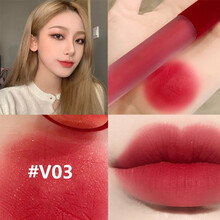 【第二件10】新款红丝绒小细跟唇釉小金管同款天鹅雾面哑光奶霜质地空气质感不显唇纹防水不易掉色学生平价 V03#夏日草莓甜心