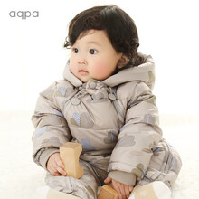 aqpa 男女宝宝0-2岁连体加厚羽绒服新生儿哈衣爬服婴儿外出服冬 浅咖云朵 90cm