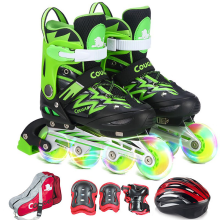 美洲狮（COUGAR） 轮滑鞋可调成人儿童套装溜冰鞋 闪光男女旱冰鞋滑冰鞋 LSG/P6 黑绿(八轮全闪)(全套) L(实际37-41码)