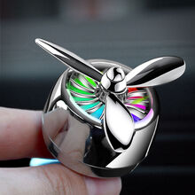 车载香水汽车内饰品空调出风口小风扇旋转车上装饰品香薰持久清香 炫彩银【带灯】 古龙【香片10个】