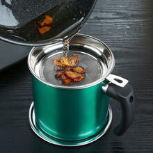 餐将军 不锈钢滤油壶 带过滤网沥油壶304不锈钢滤网油罐油瓶多功能防漏调料器皿储存罐 滤油壶带托盘【绿色1.3L】