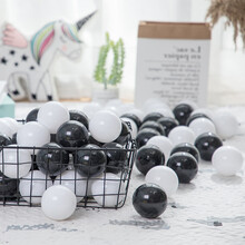 海洋球彩色塑料球加厚婴儿玩具球儿童室内游乐场海洋球池马卡龙色 黑色+白色 7CM【100个】