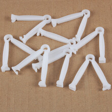 一次性小猪用脐带夹仔猪护脐带小猪脐带夹养猪设备兽用仔猪脐带夹 2000个