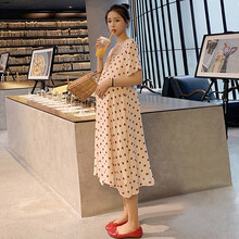 孕妇装夏装外出2019新款波点雪纺孕妇连衣裙中长款时尚潮妈孕妇裙子夏季宽松透气 杏粉色 M