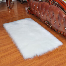 裘亿祥长毛绒客厅卧室飘窗地毯垫橱窗展台地毯服装店流水台垫子货架柜台垫鞋店装饰仿羊毛垫卧室床边毯定制 白色 60*60CM正方形