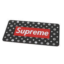 个性汽车防滑垫车载车用摆件香水手机垫子车内仪表台置物垫耐高温 花底黑色款