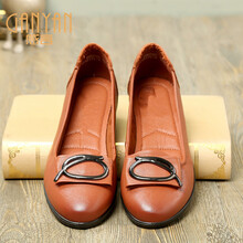 防滑皮鞋春秋中年女鞋工作鞋通勤鞋 棕色 41