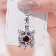 XUPING旭平首饰多彩小乌龟单吊坠女生饰品送新年礼物X001008173 白底深彩色
