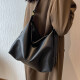 慕昂（MOVEON）黑色包包女2023新款时尚大容量单肩斜挎包休闲百搭通勤托特包软皮 黑色